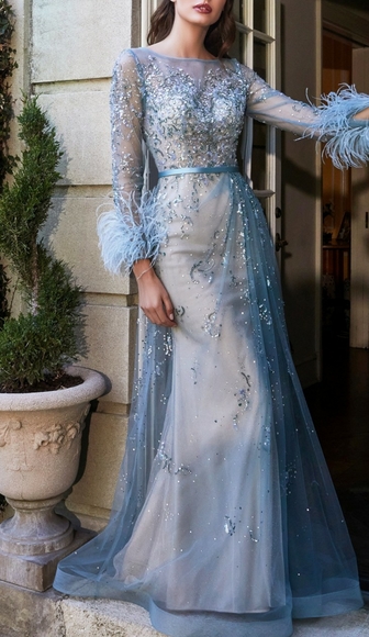 Formal dress - Picture 1 of 10